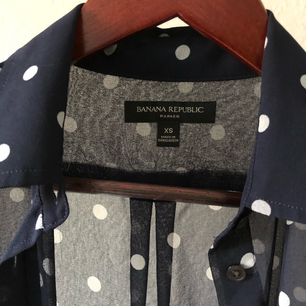 Banana Republic ~Sheer summery collared button up - Picture 6 of 8